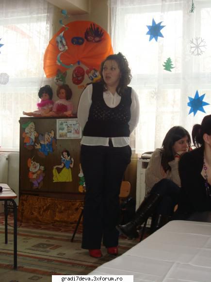 azi, colega noastra petras adriana (gradinita pp nr. 2 deva) a prezentat o activitate si si-a