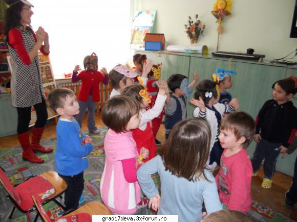 fluturasi ...si dansat ritmurile melodiei