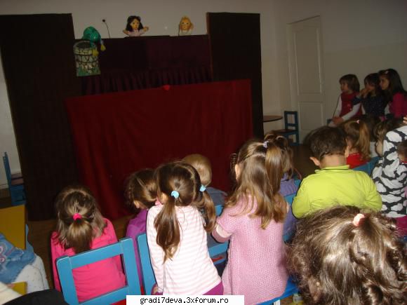 fluturasi teatru papusi