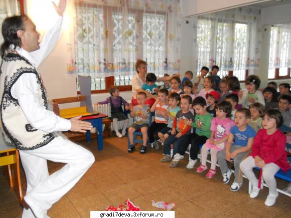 fluturasi teatru