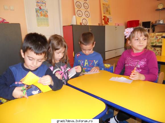 fluturasi activitate practica taiere, lipire