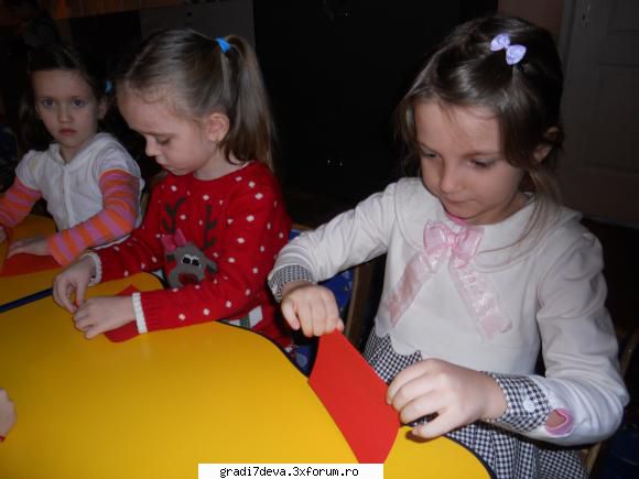 fluturasi activitate "omul (�ndoire, lipire)