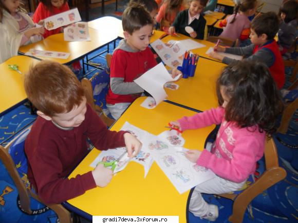 fluturasi activitate mea lunile şi decupare, lipire