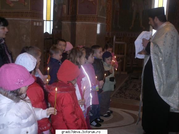 flori astazi fost biserica unde domnul parinte, cristian dospin, ne-a acum suntem pregatiti