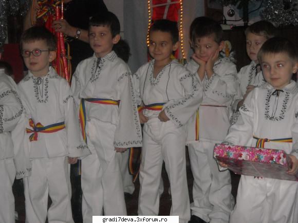 grupa mare pentru noi mosule cadouri?