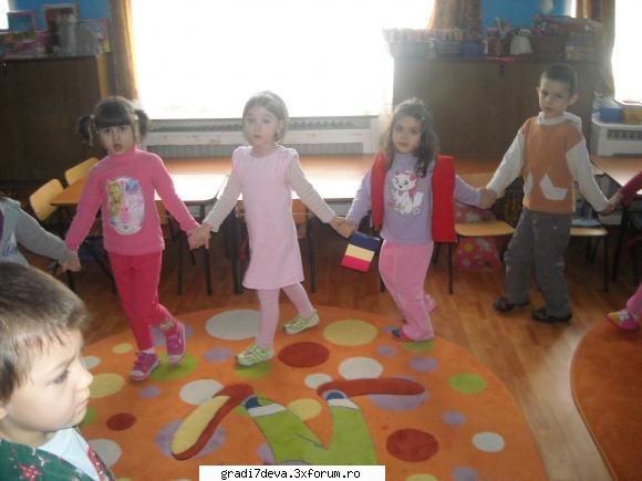 grupa mare hai să dăm m�nă m�nă cei inima hora rom�niei!