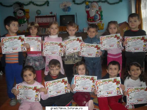 grupa mare suntem fericiti primit diplome premii pentru concursul
