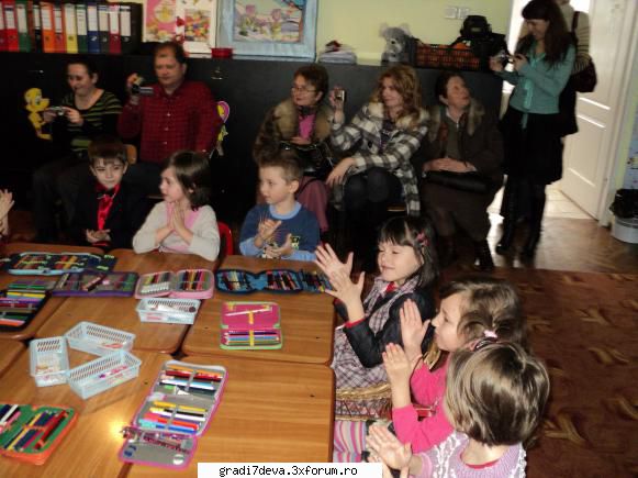 flori aspecte din lectia din data martie 2011 realizata pentru aduce raza soare sufletul mamicilor: