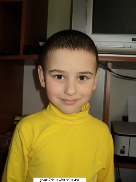 multi ani, andrei! multi ani, andrei! cresti mare, sanatos voios!